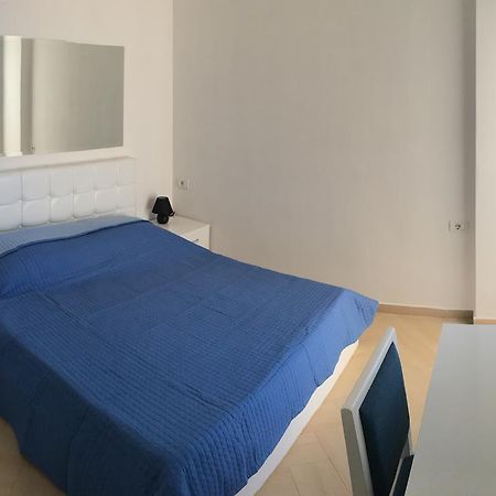 White Residence Apartament Sarandë Exteriör bild