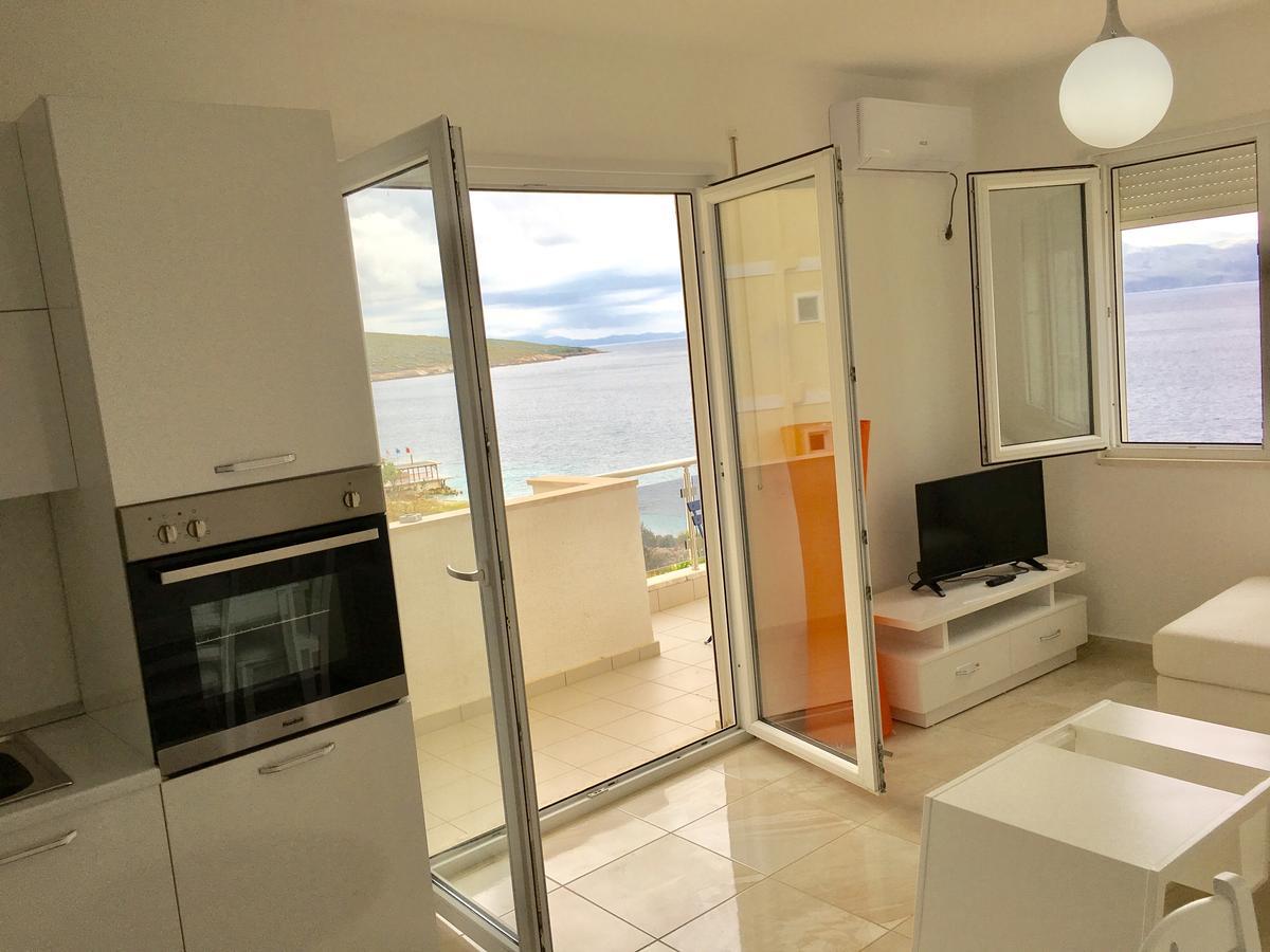White Residence Apartament Sarandë Exteriör bild