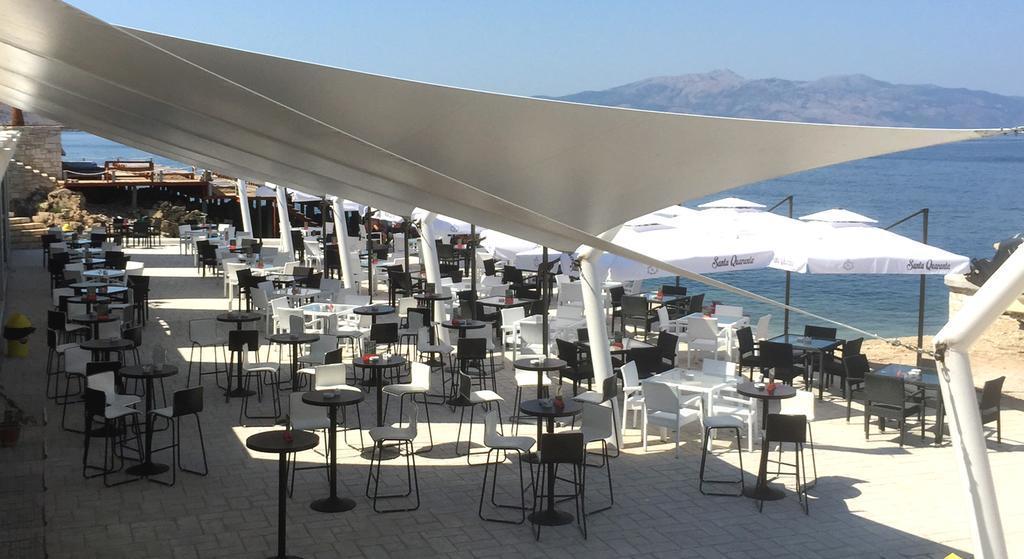 White Residence Apartament Sarandë Exteriör bild