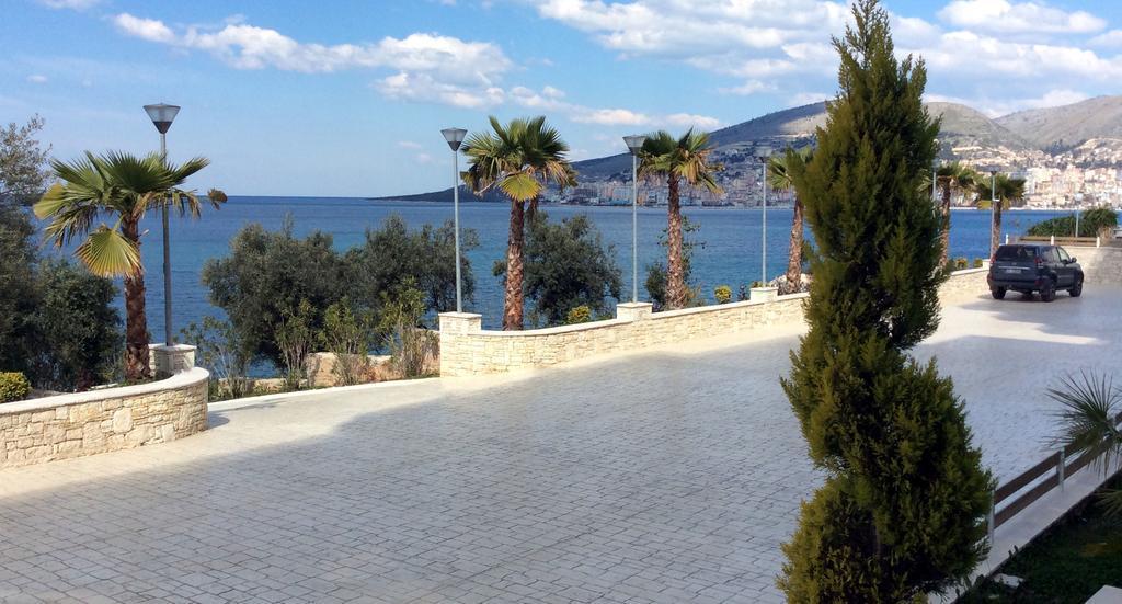 White Residence Apartament Sarandë Exteriör bild