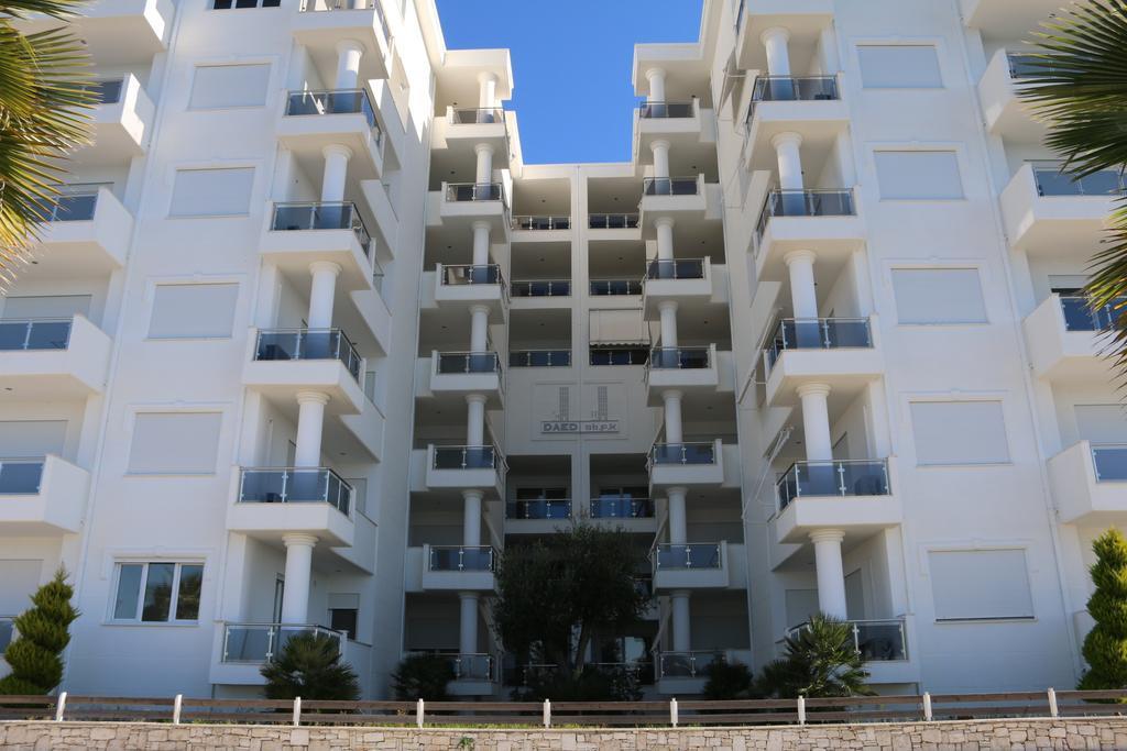 White Residence Apartament Sarandë Exteriör bild